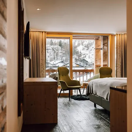 Europe & Ξενοδοχείο